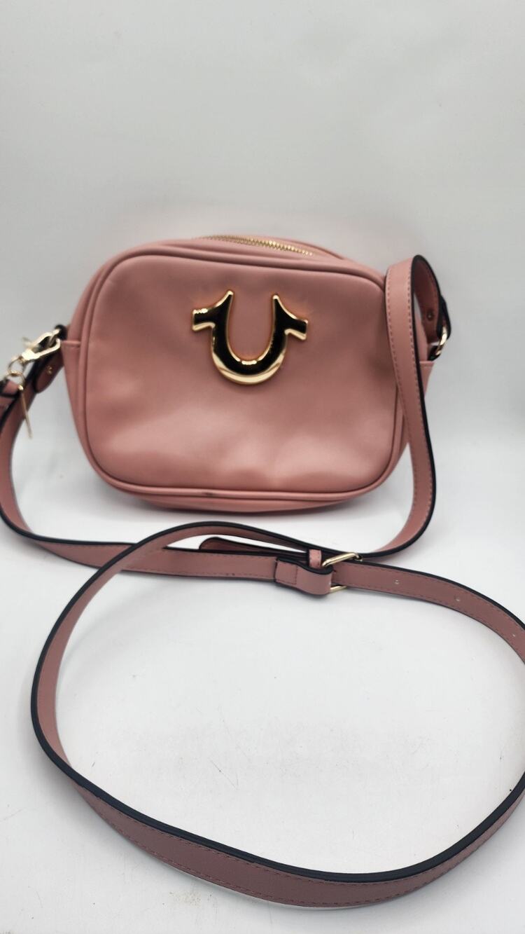 True Religion Womens Crossbody Bag Dusty Pink Gold Horseshoe Camera Purse